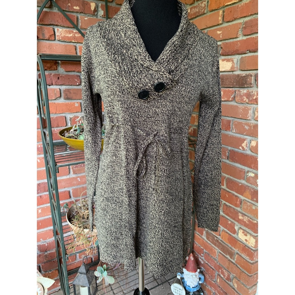 Derek Heart Maternity sweater (Medium)